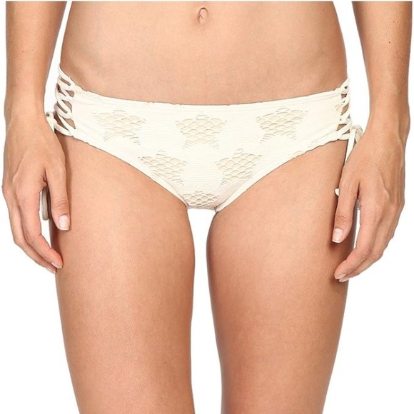 Billabong "Beach Pride" bikini set: two tops (size M) & two bottoms (size L & S) - Picture 11 of 15